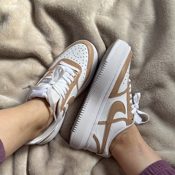 CUSTOM NIKE COURT VISION ALTA WHITE/ BEIGE 8.5 SIZE - Picture 2 of 3